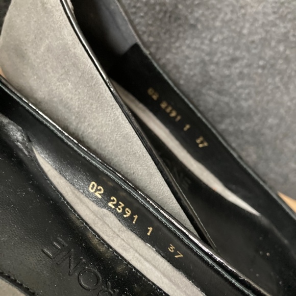 Gaetano Perrone for Te Cesan Grey Suede Jewel Flats Sz 37 - Picture 3 of 11